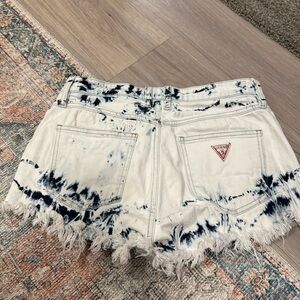 GUESS Denim Frayed Hem Tie Dye Shorts size 30